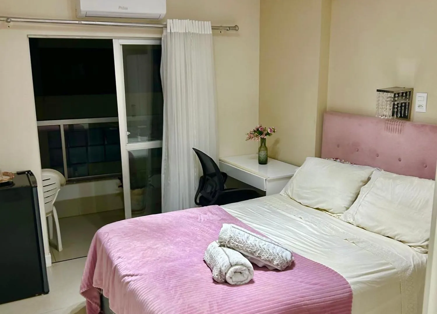 Beira Da Praia, 2 Pessoas, Economico, Basico E Confortavel Balneário Camboriú Privatunterkunft